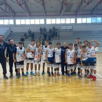 under 13 gold foto di gruppo con Lucio Benacquista under 13 gold foto di gruppo con Lucio Benacquista